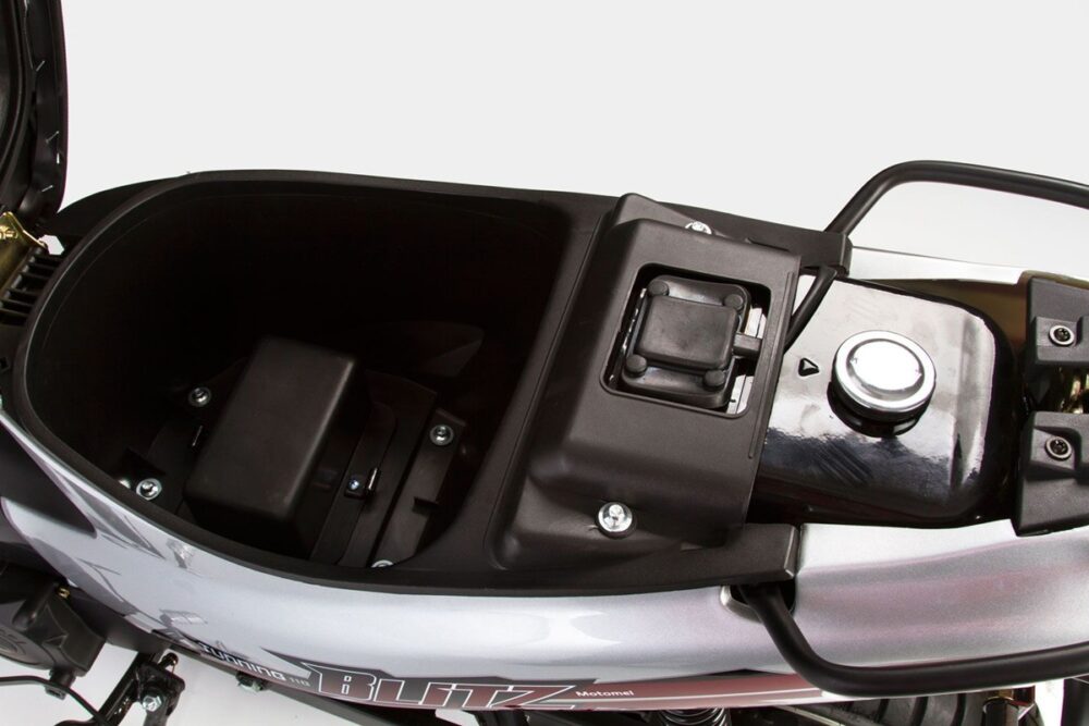 921160-4-1.jpg 921160-4-1.jpg